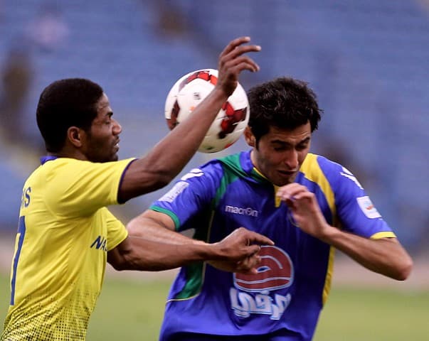 النصر يتغلب على العروبة.. والدعيع ينقذ الهلال من التعادل