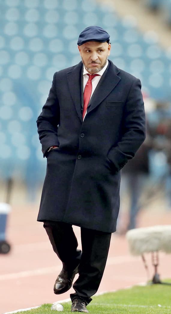 بن زكري .. الأيام الخوالي انتهت