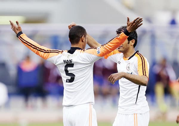 الشباب يسير كـ «الكوكب»