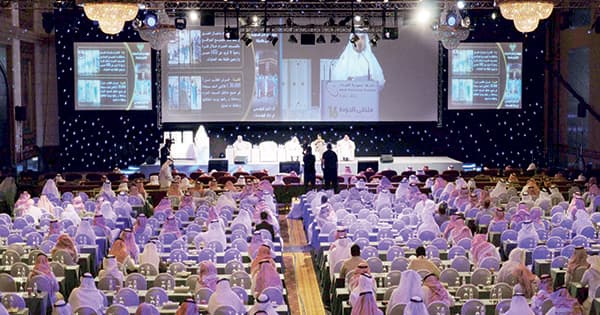 «الكهرباء»: تنفيذ مشاريع بـ 30 مليار ريال في 2014