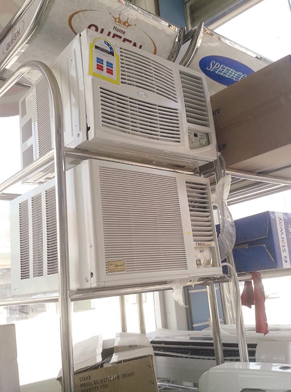 محال تبيع مكيفات مخالفة للمواصفات .. سعرها أقل
بـ 600 ريال