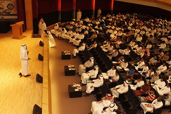 افتتاح المعرض المصاحب للبرنامج الإرشادي للسنة التحضيرية في جامعة الملك عبدالعزيز