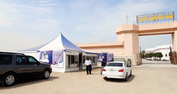 خلافات بين 3 مرشحين على مواقع مقارهم الانتخابية في القطيف