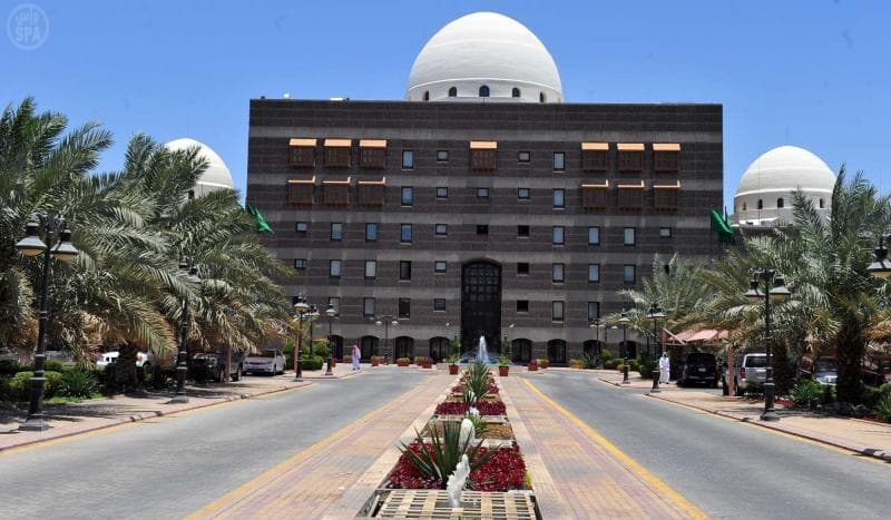 أمانة المدينة المنورة تخصص وتسلم ملايين الكيلو مترات مربعة من الأراضي للإسكان والتعليم والصحة