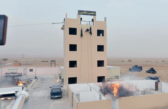 وزير الداخلية يرعى فرضيات قوات الطوارئ الخاصة