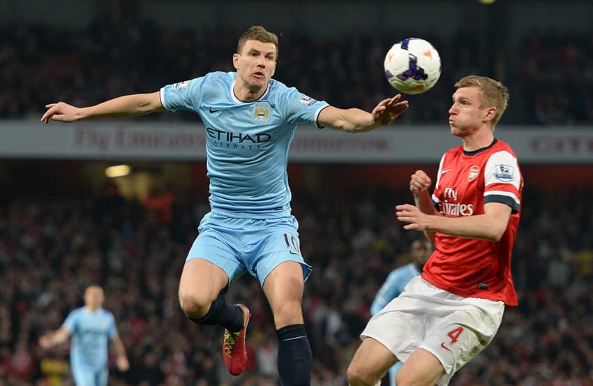 قصة مصورة:أرسنال ومانشستر يكتفيان بالتعادل في الدوري الانجليزي