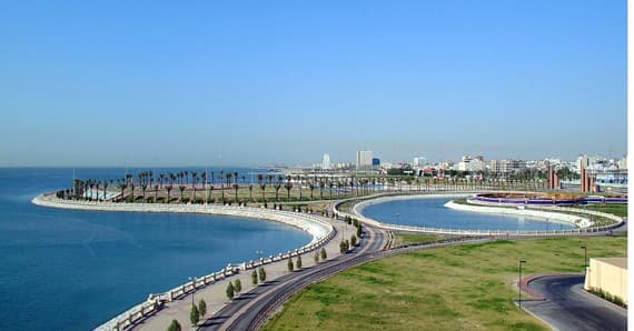 قصة مصورة : شواطئ الشرقية .. 34 عام من التطور والازدهار