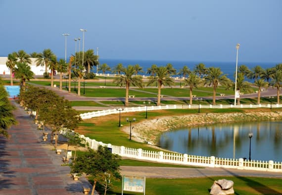 قصة مصورة : شواطئ الشرقية .. 34 عام من التطور والازدهار