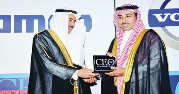 الرئيس التنفيذي لـ «إدارة» يفوز بجائزة الشركة الأسرع نموا في القطاع الاقتصادي