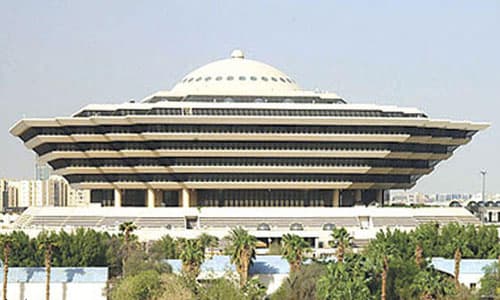 "الداخلية" تصدر نظام عقوبات لمخالفي نظام الإقامة والعمل والمتعاملين معهم
