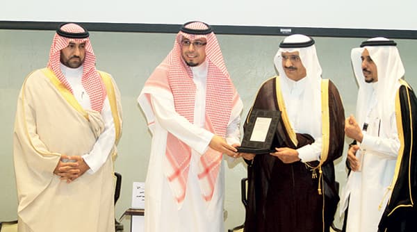 الرفع لمجلس الوزراء بمشروع نظام الشركات
تمهيدا لإقراره