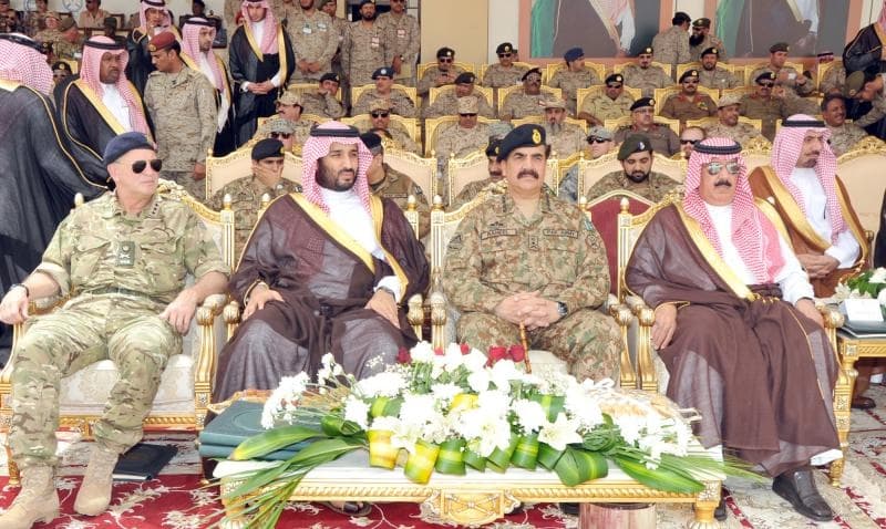 ولي العهد يرعى اختتام مناورات "سيف عبدالله" في حفر الباطن