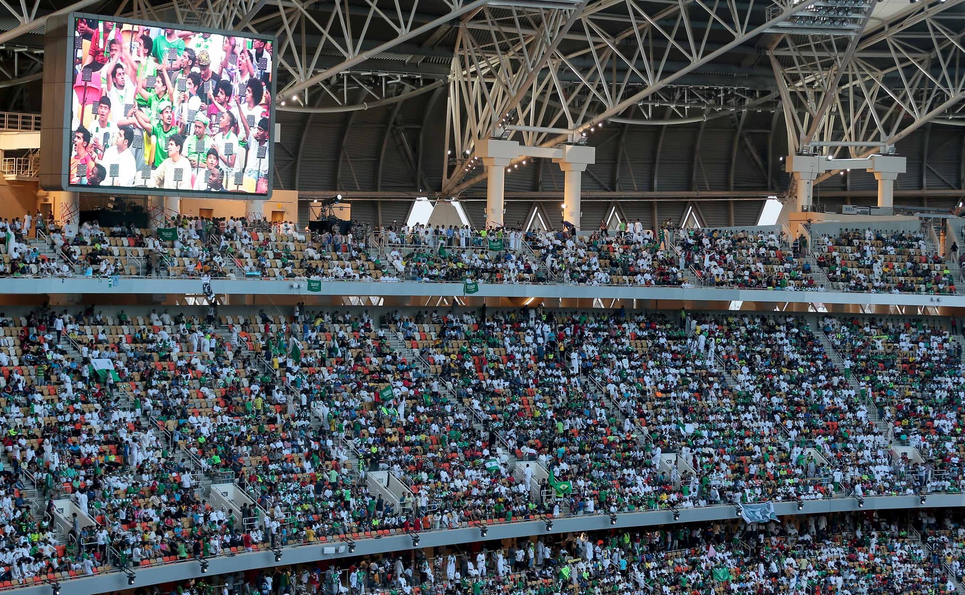 خادم الحرمين الشريفين للشعب: تستحقون أكثر وأكثر