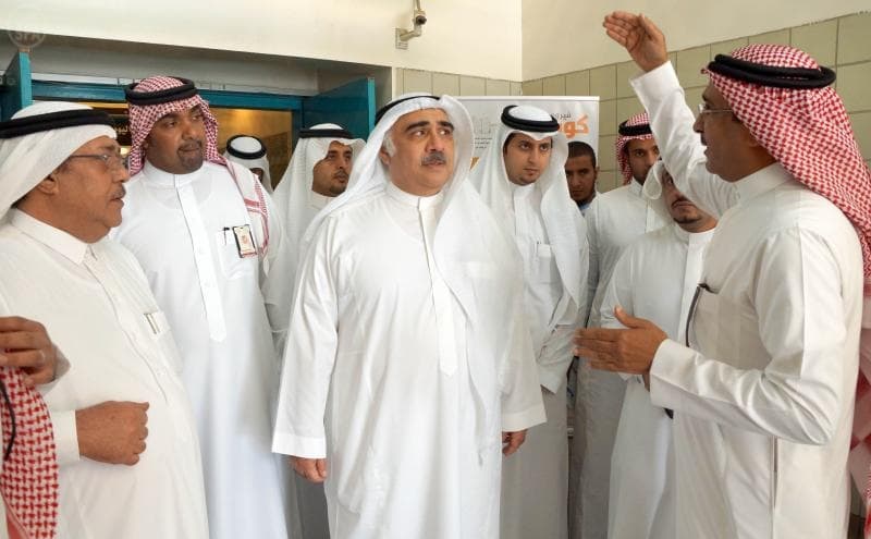 وزير الصحة يتفقد مستشفيي أحد والملك فهد  في المدينة المنورة