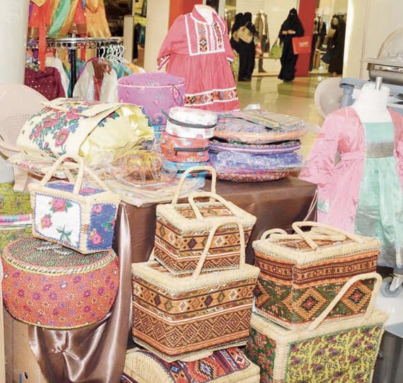 الاستعانة بشركة أمريكية لتحويل الأسر المحتاجة إلى «منتجة»