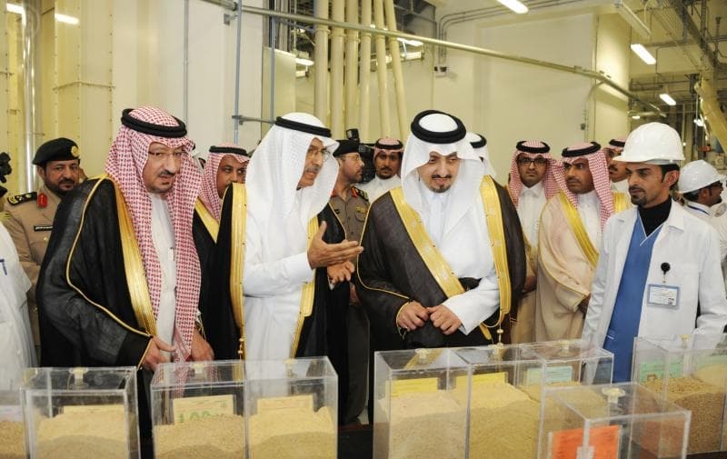 تدشين مصنع الأعلاف الجديد في أبها