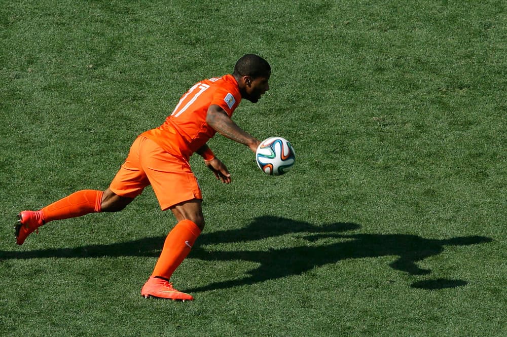 قصة مصورة: الطاحونة الهولندية تعبر فوق تشيلي وتسجل العلامة الكاملة