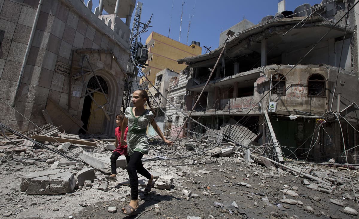 بعد قصف مدرسة تابعة للأمم المتحدة في غزة.. الأمين العام "مصدوم"