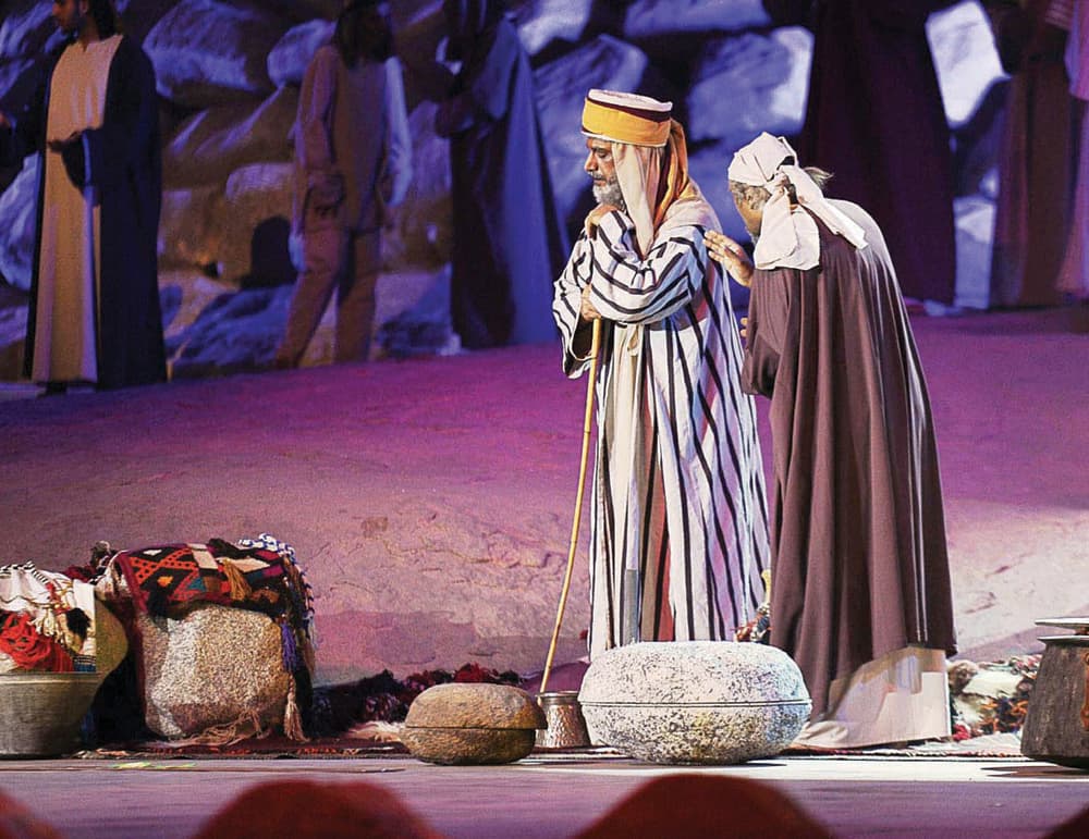 خشبة المسرح .. من الترفيه إلى التوعية