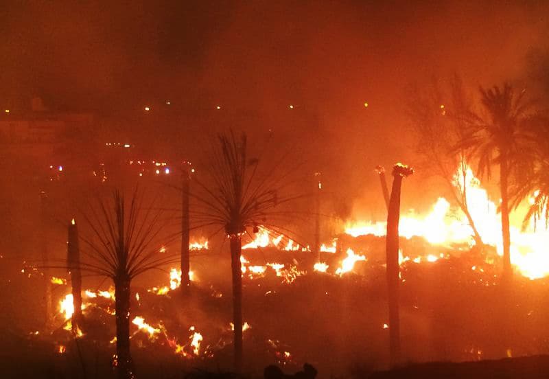 إخماد حريق كبير في وادي حنيفة