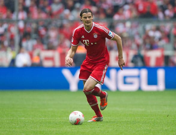 فان بويتن مدافع بايرن ميونخ يعلن إعتزاله