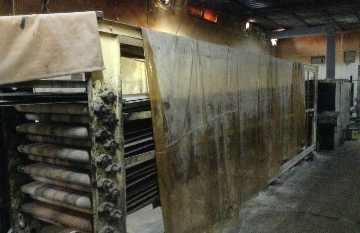 الزلفي : إغلاق مخبز يستخدم مواد فاسدة في إعداد المعجنات