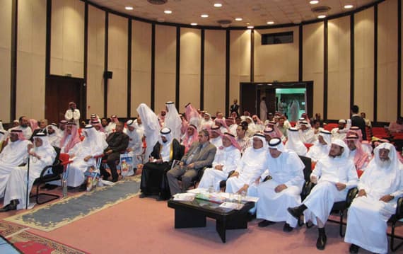 النادي الأدبي بالرياض .. تواصل «العمل المؤسسي» يقابله «غضب ثقافي» بأقل جهد