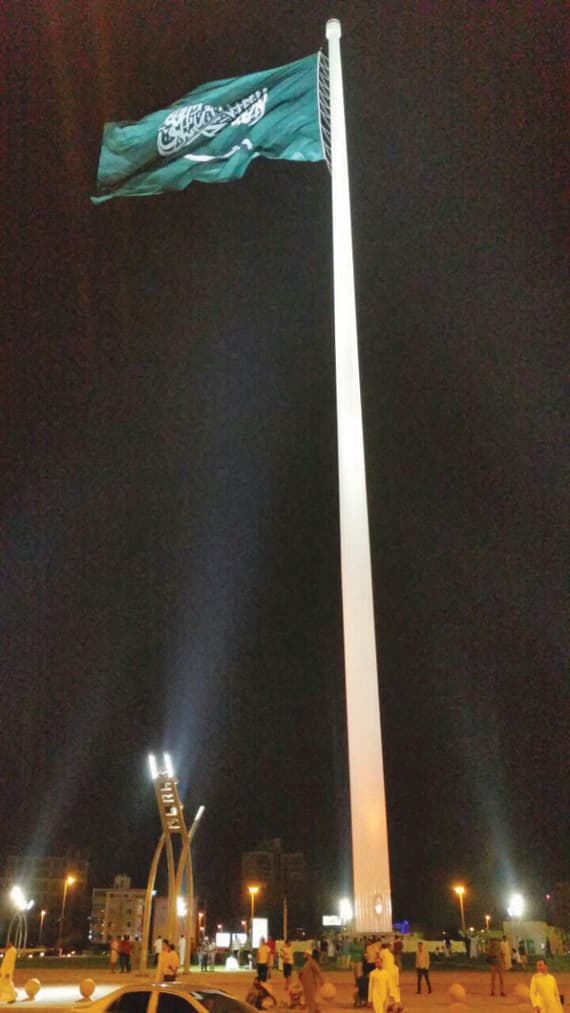 مبادرات عبد اللطيف جميل الاجتماعية تقدم «الميدان وأعلى سارية علم» هدية للمليك والوطن