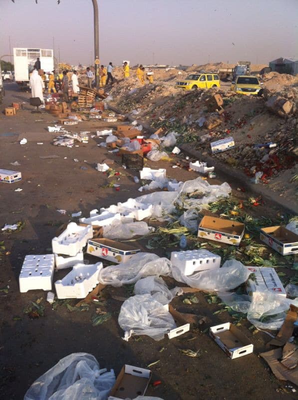 أمانة الرياض تباشر بلاغات ضد الجائلين الأجانب في منفوحه والصناعية