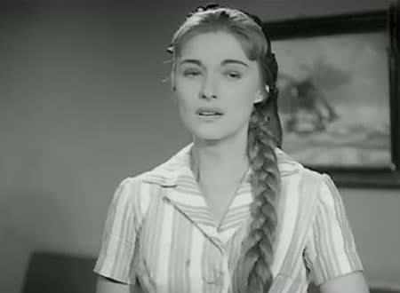 وفاة الفنانة المصرية مريم فخر الدين