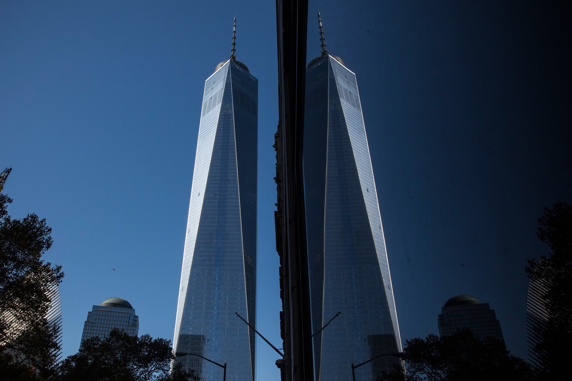 قصة مصورة : افتتاح مبنى "وان وورلد تريد سنتر" في نيويورك