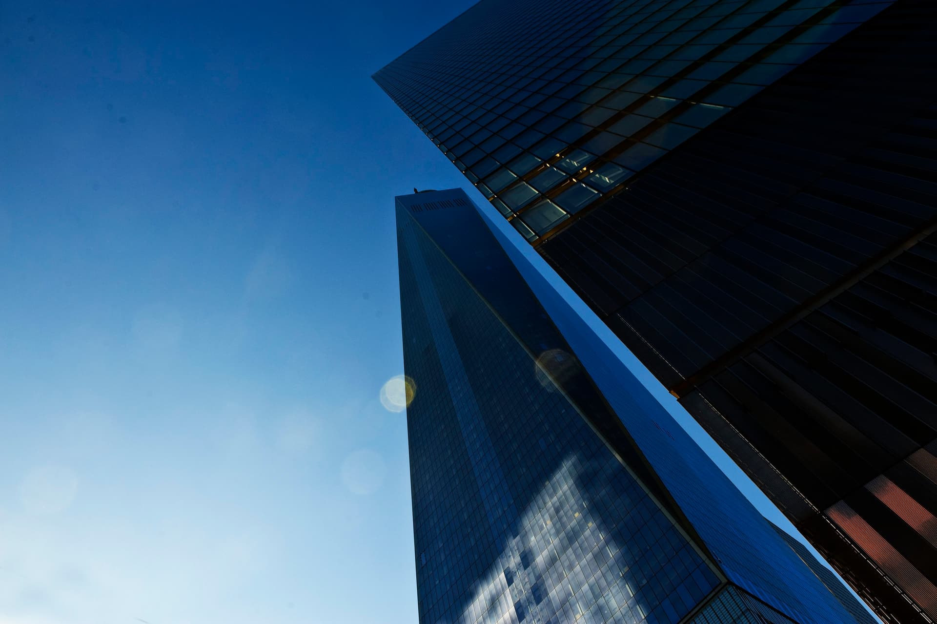 قصة مصورة : افتتاح مبنى "وان وورلد تريد سنتر" في نيويورك