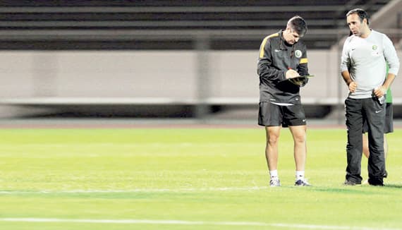 المسرحي: لوبيز يحتاج
إلى طبيب نفسي