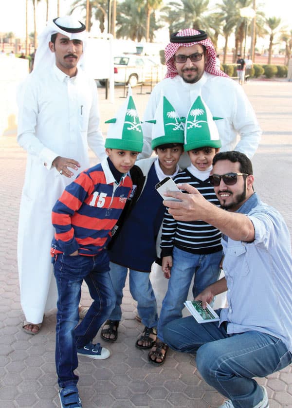 على جَبين العز طالع سعدنا