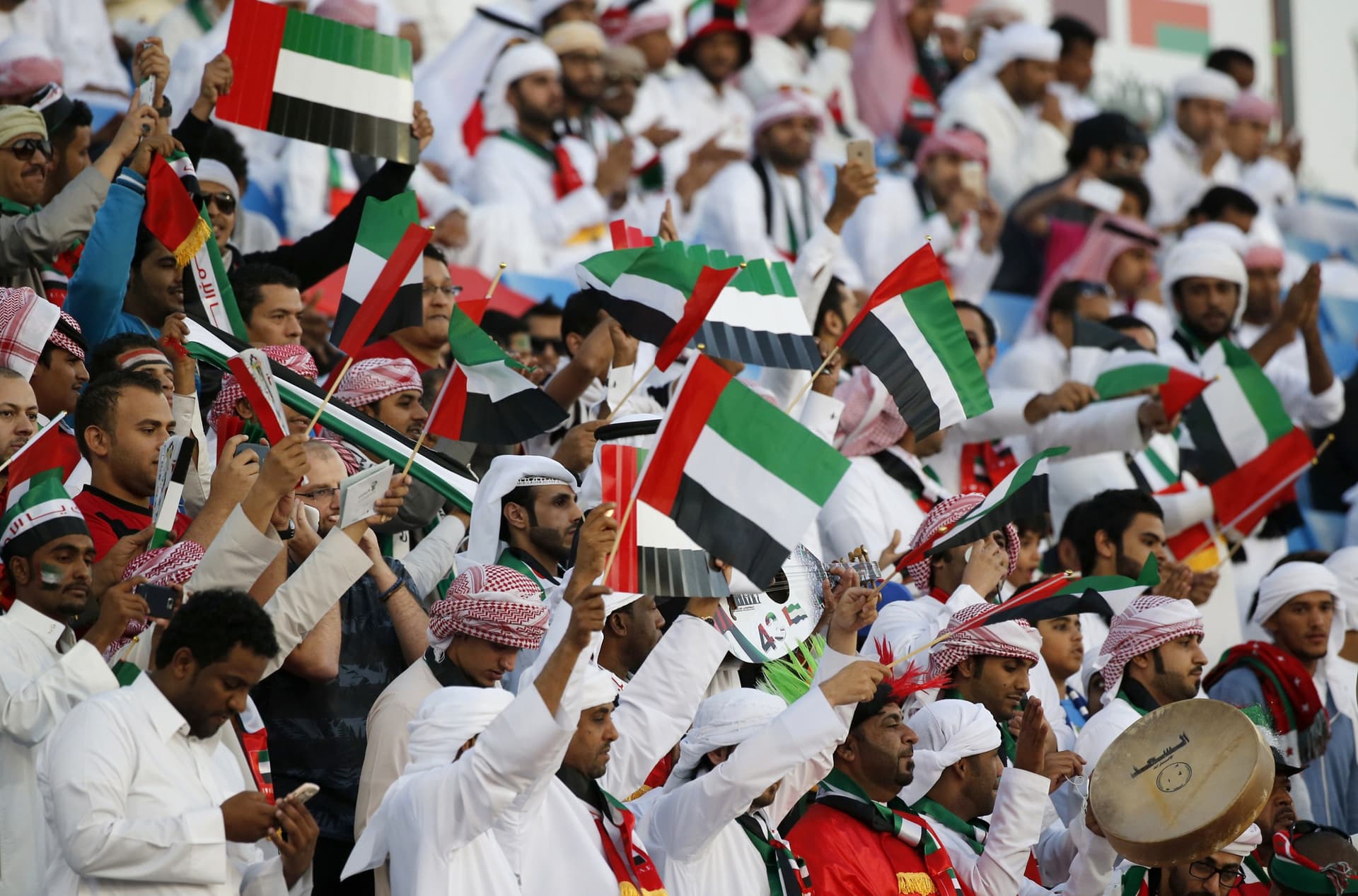"خليجي 22" حامل اللقب يهدر نقطتين أمام عمان