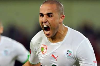 الجزائري بوقرة يعلن اعتزاله اللعب الدولي