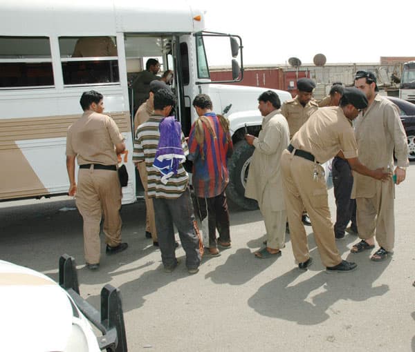 حملة أمنية 90 يوما تطيح بأكثر من 37 ألف مخالف