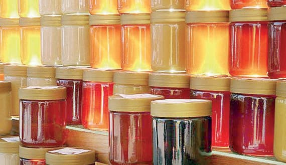 تجار يخلطون العسل بـ «الفياجرا» ..
و«هيئة الغذاء»: سنتابعهم