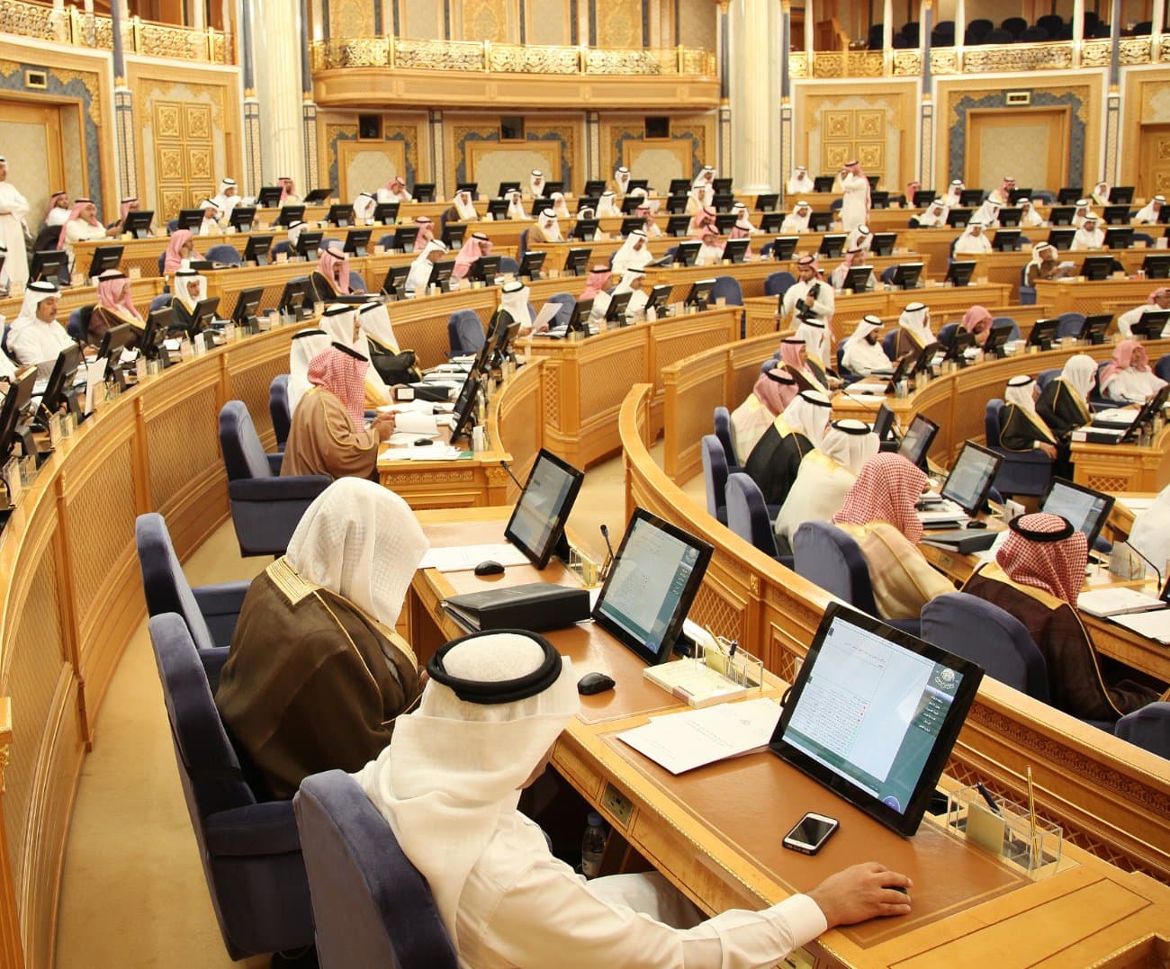 "الشورى" يطالب "الزكاة والدخل" بسرعة تطوير النظم والهياكل المالية الإدارية