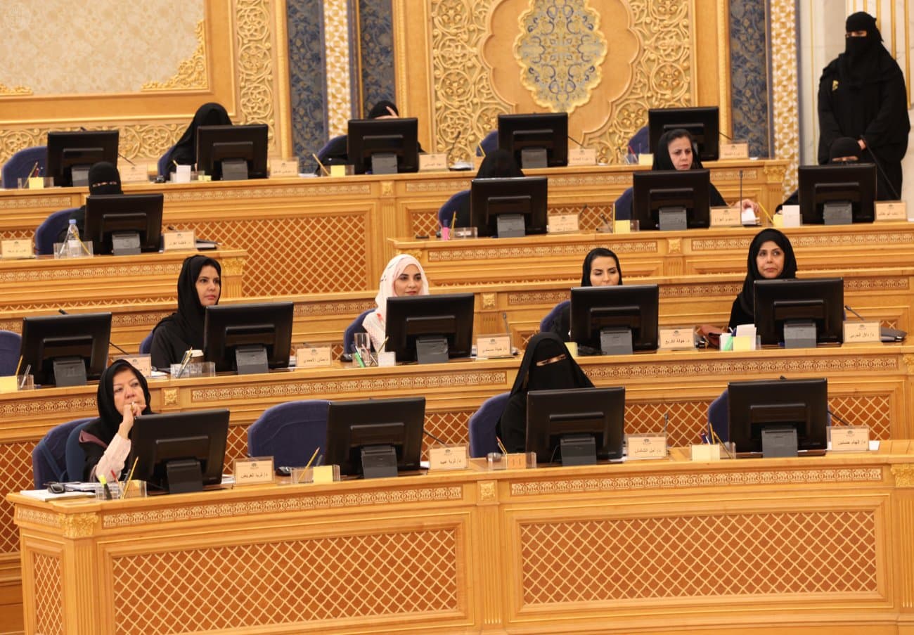"الشورى" يطالب "الزكاة والدخل" بسرعة تطوير النظم والهياكل المالية الإدارية