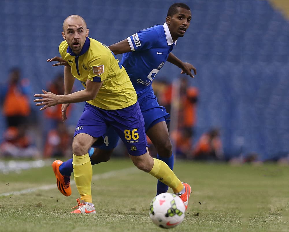 النصر يتربع على عرش الصدارة مجدداً