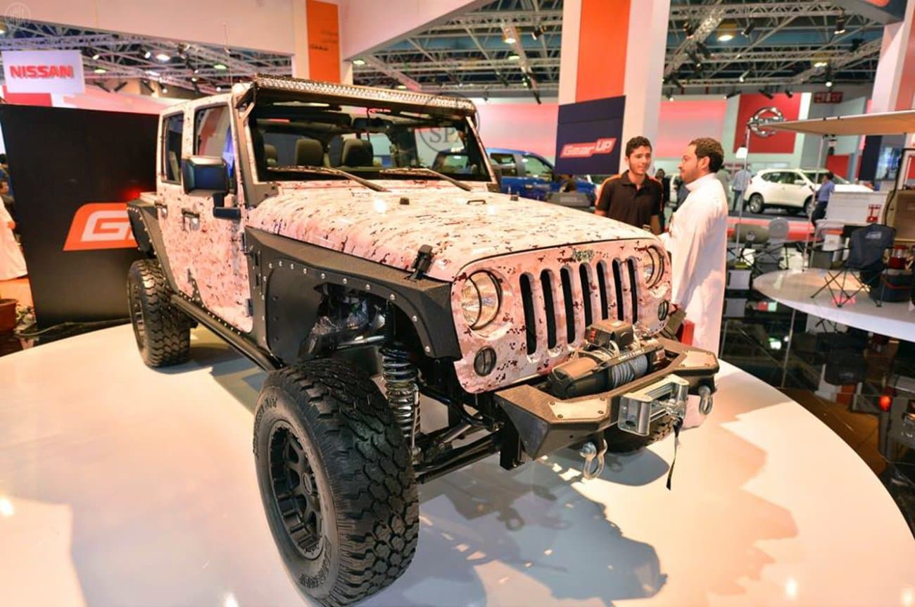 معرض السيارات السعودي الدولي 2014م بجدة يواصل فعالياته