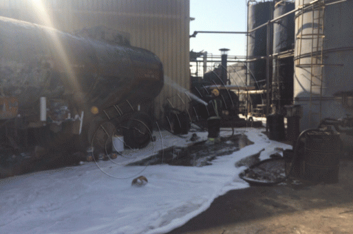 "مدني الشرقية" يسيطر على حريق في مصنع إسفلت بالدمام