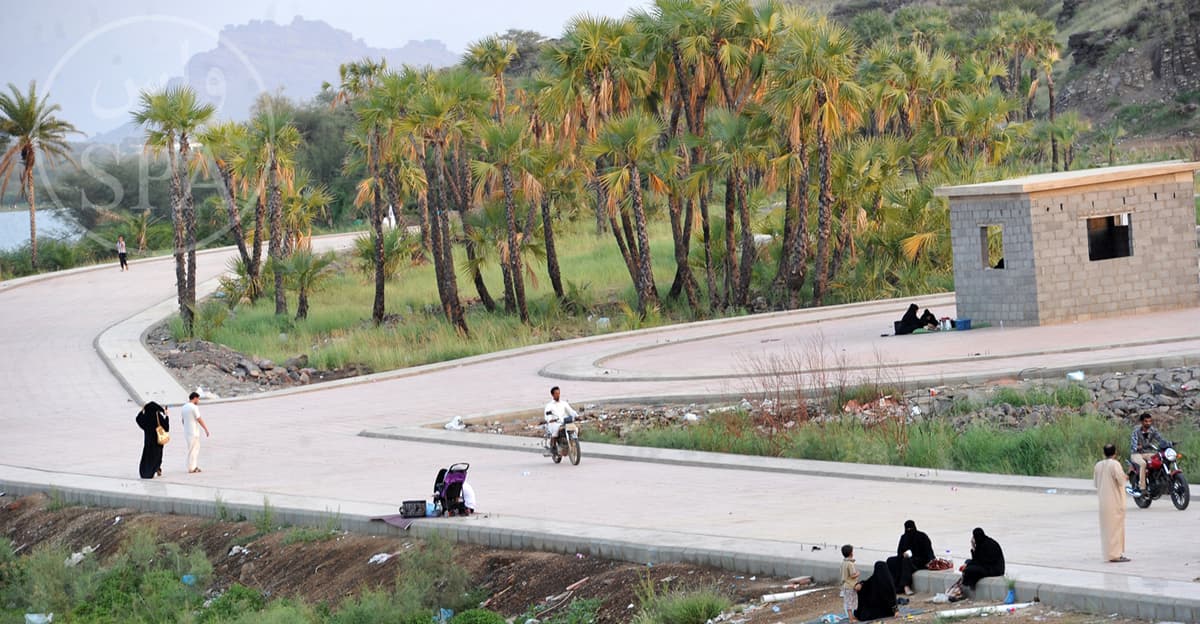 قصة مصورة : منتزه بحيرة السد .. منتجع سياحي بارز في أبوعريش