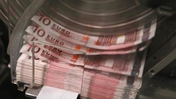 سعر صرف اليورو دون 1,15 دولار للمرة الاولى منذ نوفمبر 2003