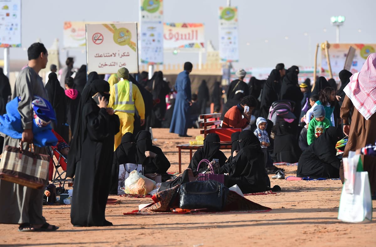 قصة مصورة : مهرجان "ربيع بريدة 36" يواصل فعالياته المتنوعة