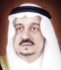 أمير القصيم يعزِّي في وفاة علي العرف