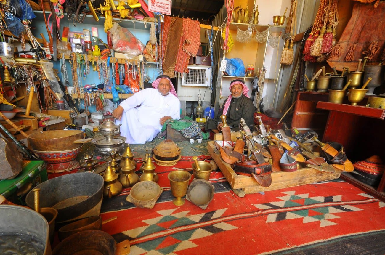 قصة مصورة: أسواق نجران الشعبية .. عودة إلى الماضي الأصيل