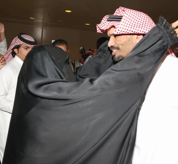 الاستخبارات تحرر «الخالدي» .. والملك يأمر له ولأسرته بمنزل