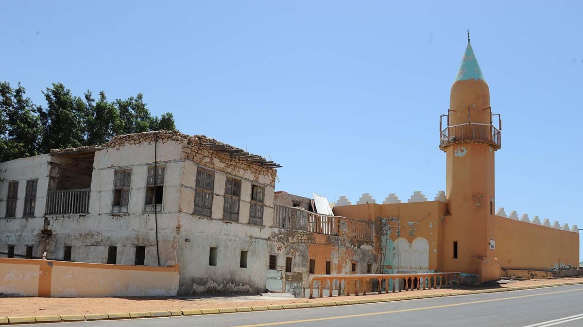 الوجه .. علامة تاريخية في الجزيرة العربية وكنز آثار يعود لآلاف السنين